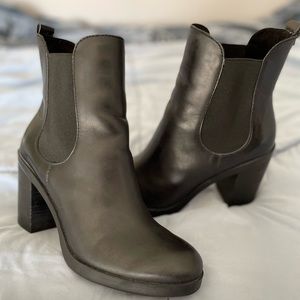 Black 2” boots